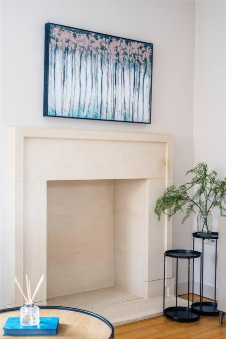 Stunning 2 Bedroom Apartment In Converted Chapel バース エクステリア 写真