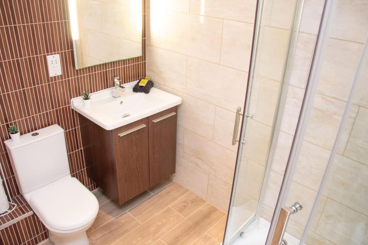 Stunning 2 Bedroom Apartment In Converted Chapel バース エクステリア 写真